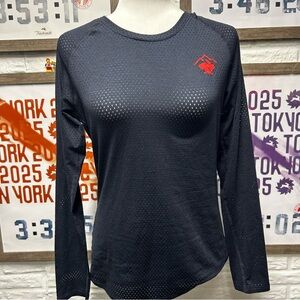 Rabbit Trail perforated long sleeve